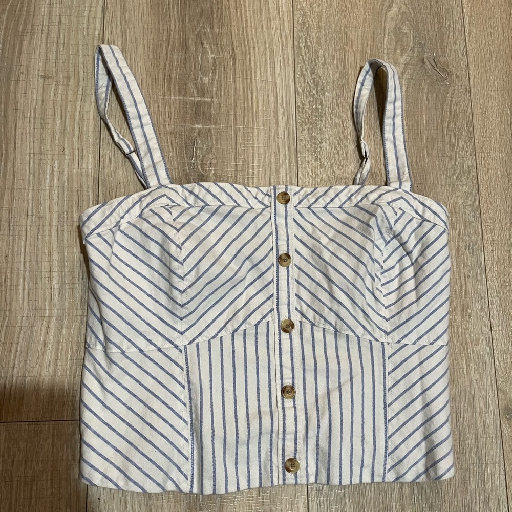 Abercrombie & Fitch top